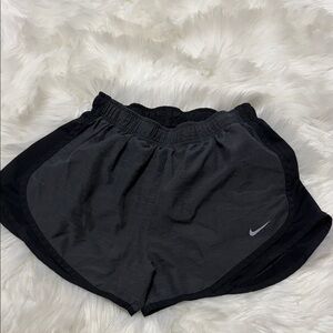 Nike Women's Charcoal Athletic Shorts B5